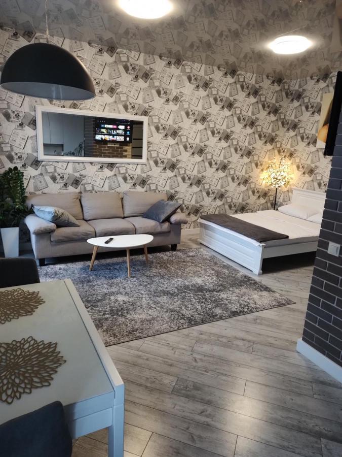 центральні люкс апартаменти: балкон, Smart Tv та кава Kryvyi Rih