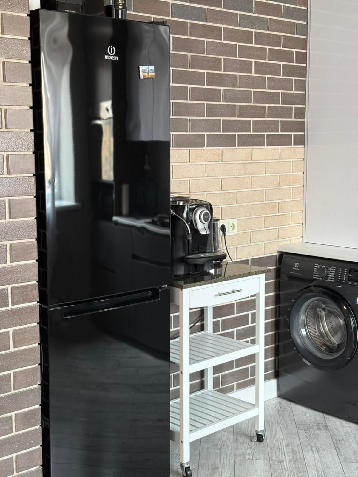 Apartment центральні люкс апартаменти: балкон, Smart Tv та кава Kryvyi Rih
